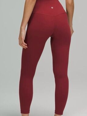20 - lululemon Align Crop